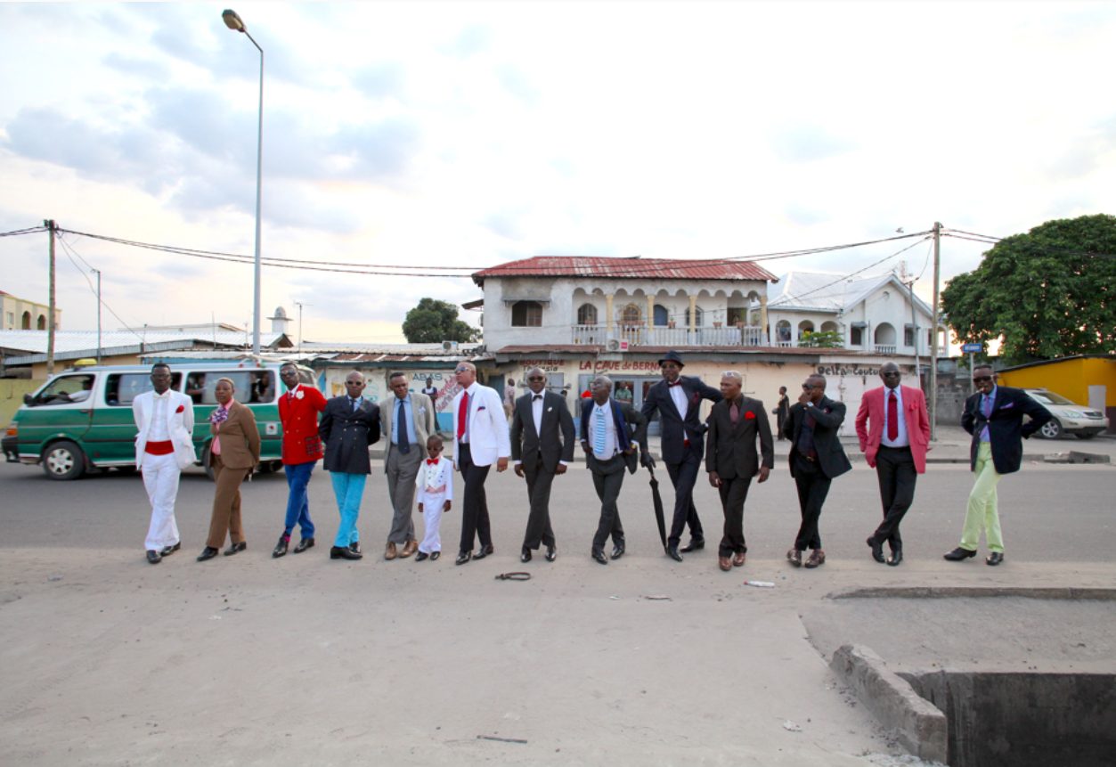 【アフリカファッションに注目！】サプール～世界一エレガントなコンゴの男たち